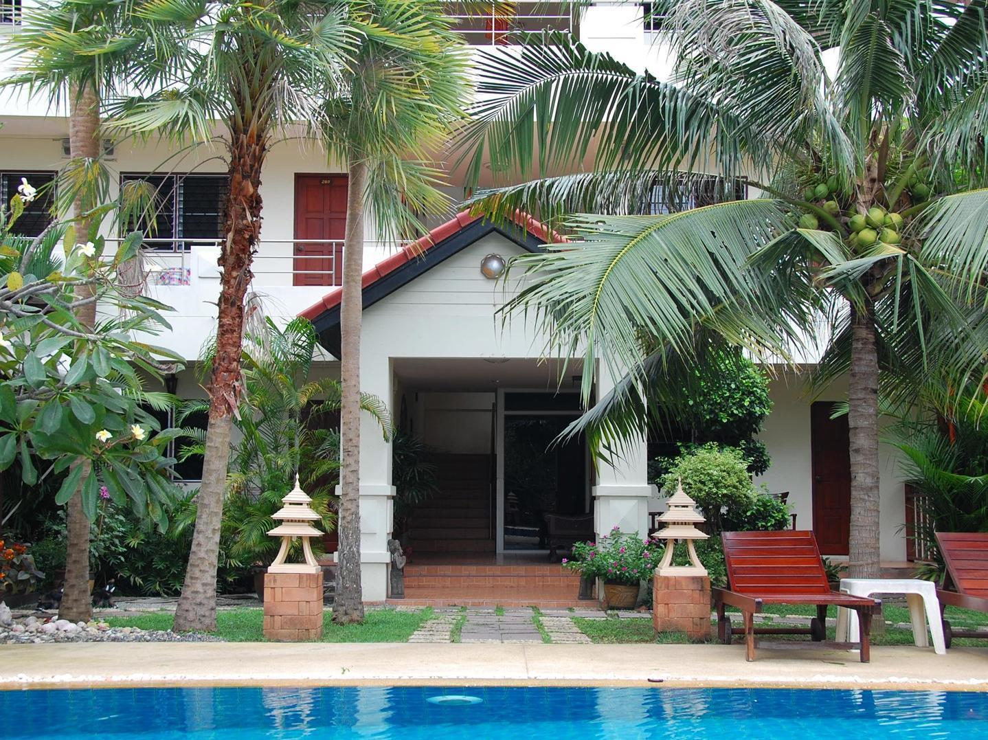 Sirikarn Residence & Luxury Apartments Pattaya Eksteriør billede